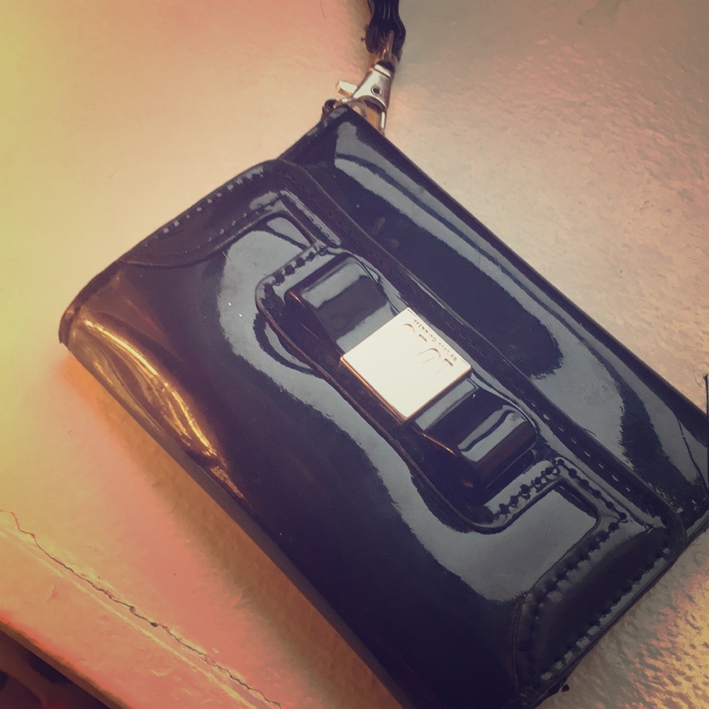 Lulus black wallet